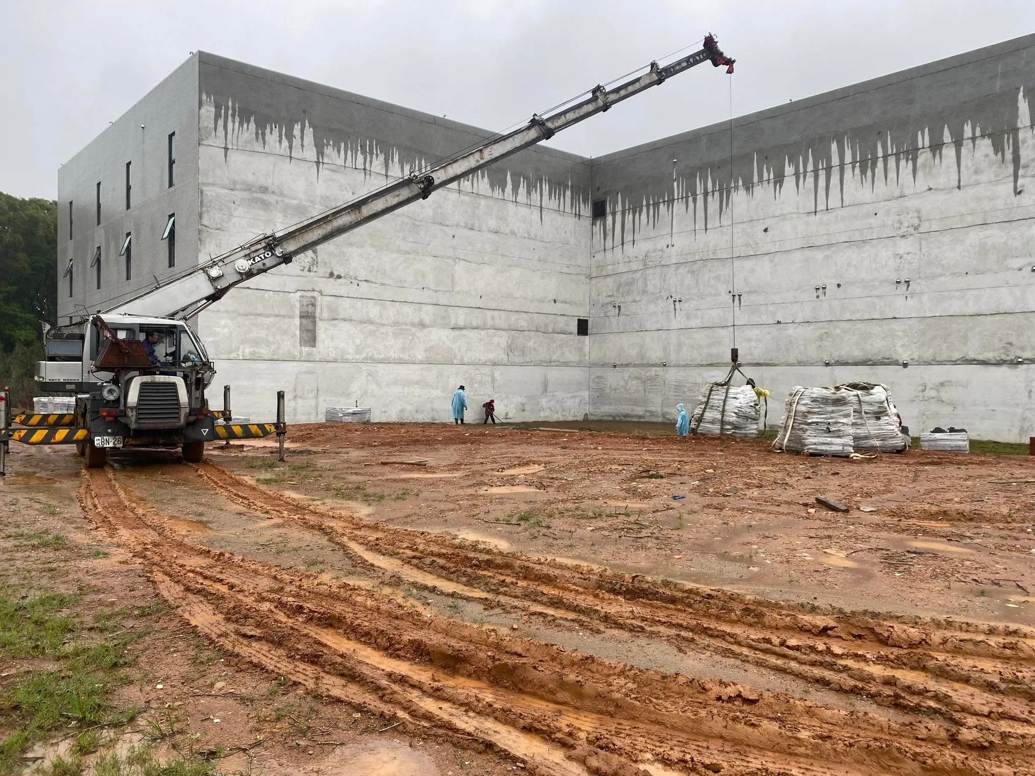 大型建築基地土壤整平作業