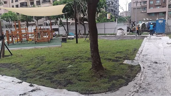 力青草皮現場施作與採收實績